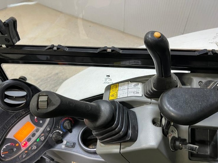 2020-bobcat-e32i-image-28