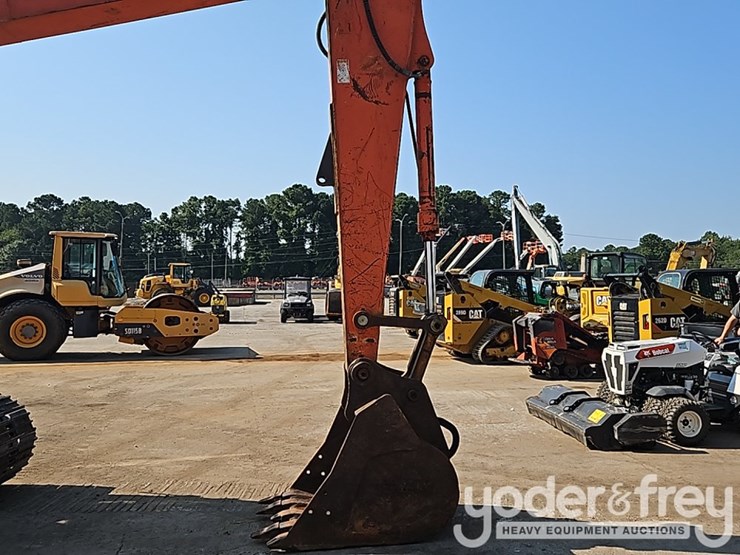 2006-hitachi-zx160-lc-image-15