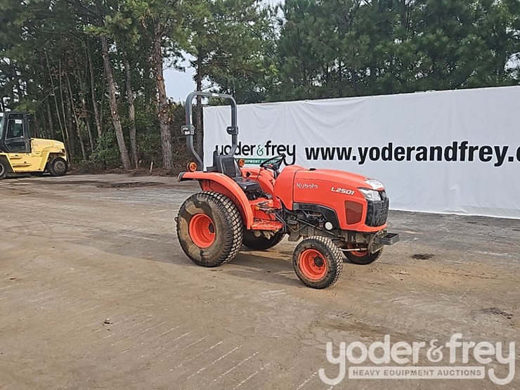 2020-kubota-l2501f-image-7