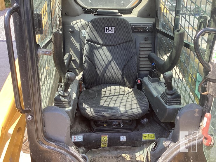 2021-caterpillar-272d3-image-11