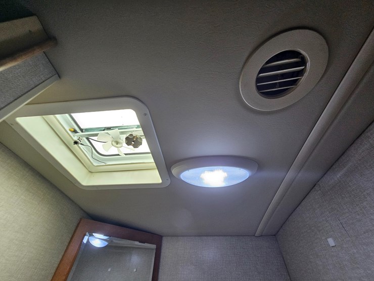 #21543-•-2014-ford-f53-motorhome-image-69
