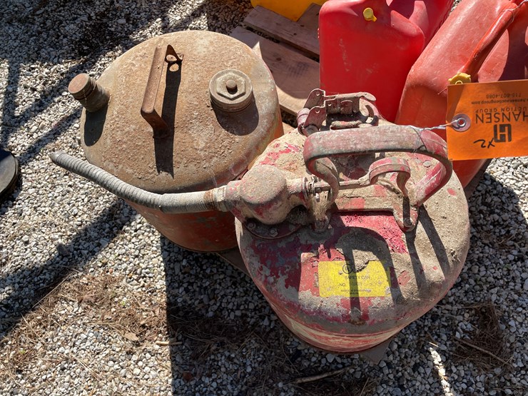 #1678-•-(2)-metal-fuel-tanks-image-2