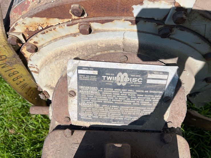 international-td14-crawler-image-33