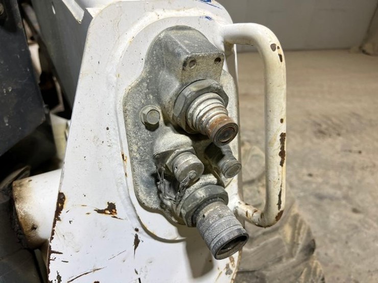 2019-bobcat-s850-image-13
