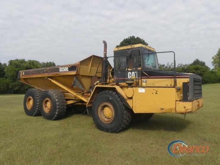 1998-caterpillar-d250e-image-1