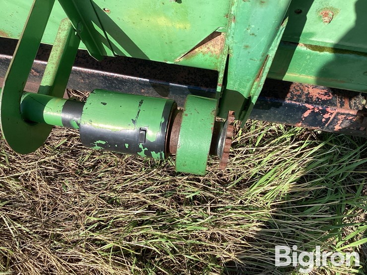 john-deere-224-image-13
