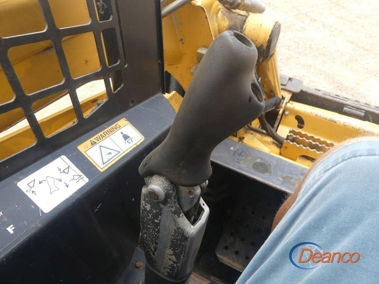 deere-ct322-image-10