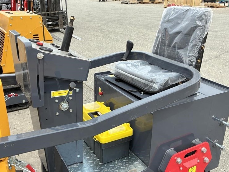 2025-sdlool-sl1000-vibratory-tandem-roller-image-10