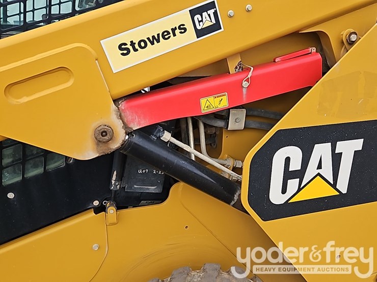 2018-caterpillar-262d-image-15