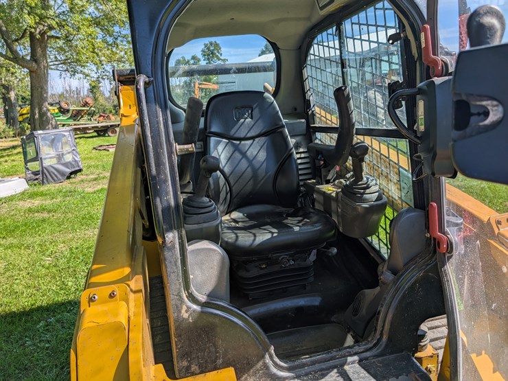 caterpillar-257d-image-13