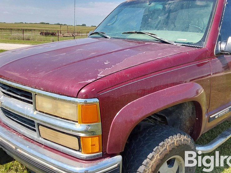 1995-chevrolet-k2500-image-12