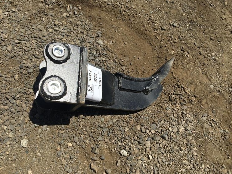 unused-ripper-attachment,-image-1