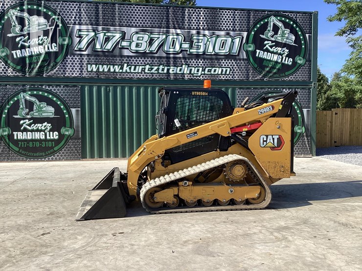 2021-caterpillar-299d3-image-1