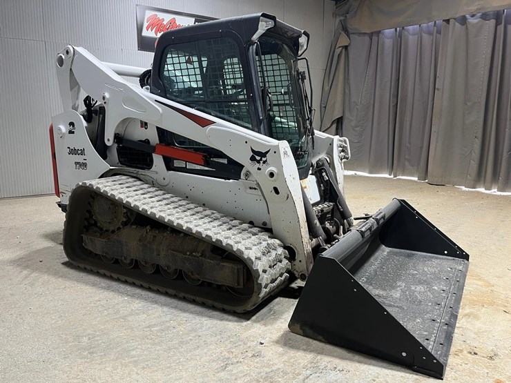 2020-bobcat-t740-image-7