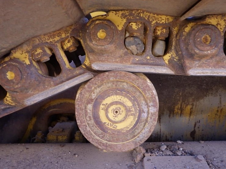 2011-caterpillar-d7e-image-48