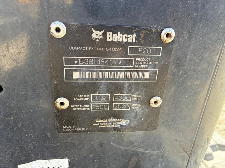 2020-bobcat-e20-image-21