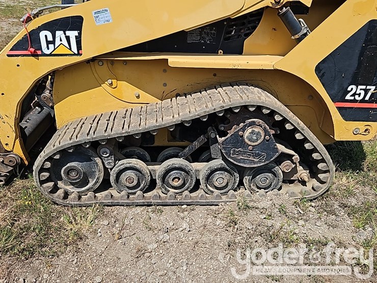 caterpillar-257-image-15