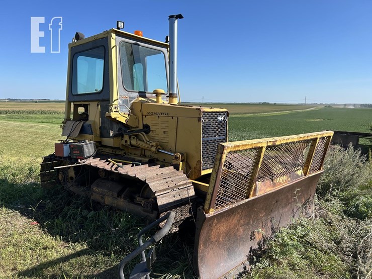 komatsu-d31p-17-image-1