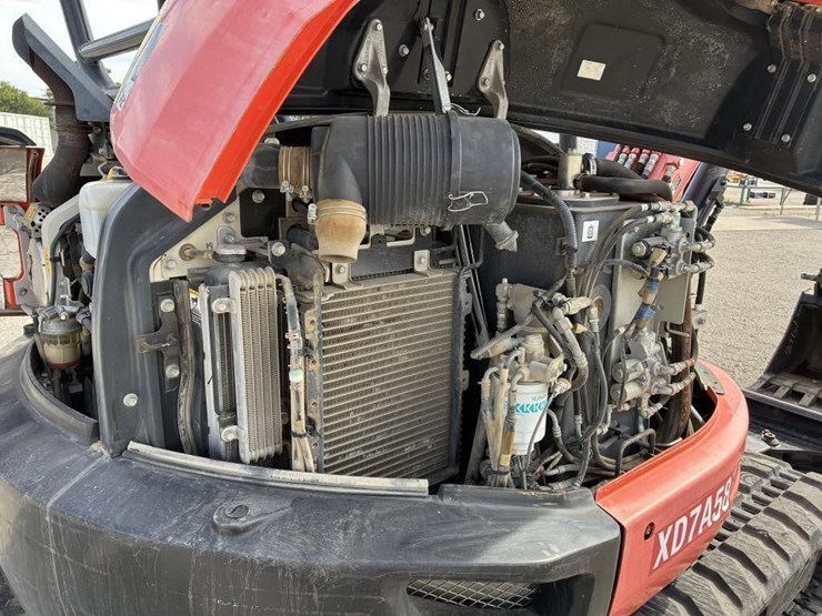 2015-kubota-u55-4-image-18