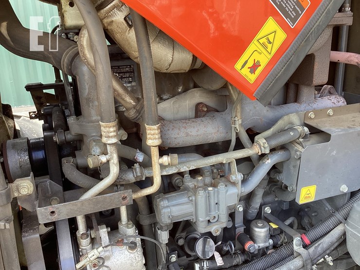 2020-kubota-m6-141-image-10