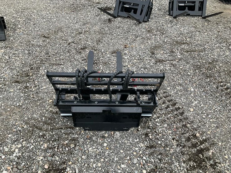 #1556-•-unused-mini-skid-steer-side-shift-forks-image-2