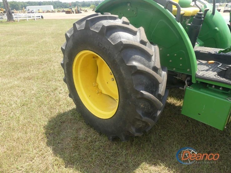 2018-john-deere-5075e-image-10