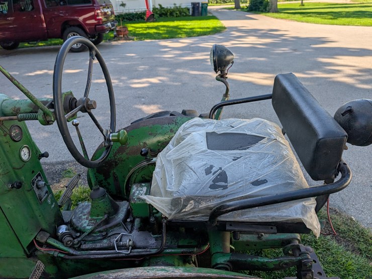 john-deere-m-image-16
