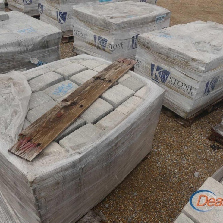 (2) PALLETS OF ASSORTED PAVING STONES