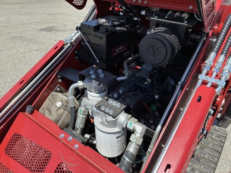 2025-stag-tl-425-skid-steer-track-loader-image-9