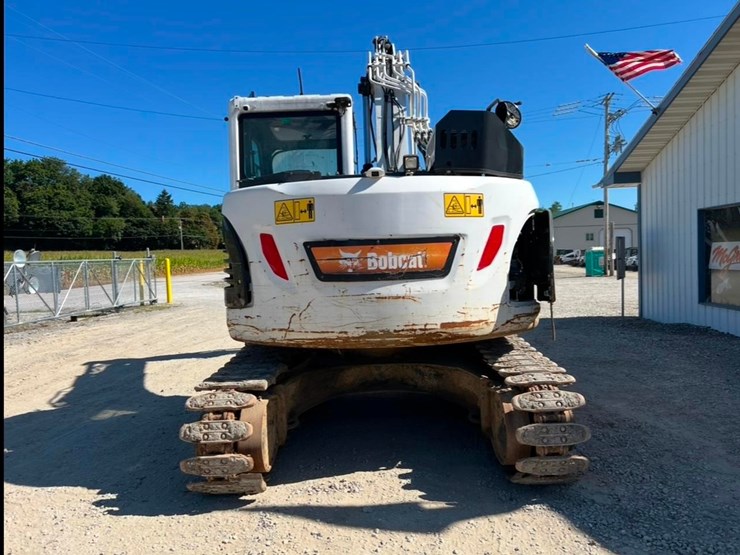 2020-bobcat-e145-image-4