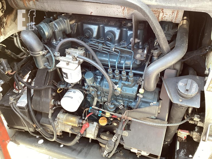 2015-bobcat-t770-image-18