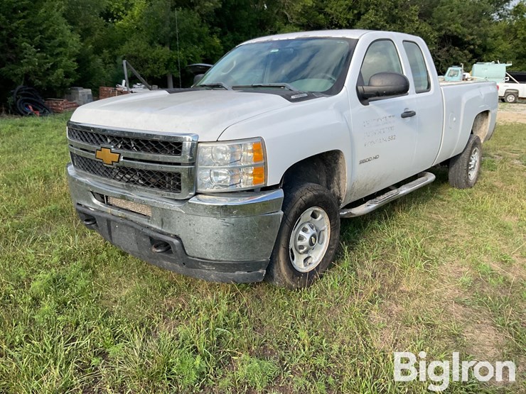 2012-chevrolet-silverado-2500-image-1