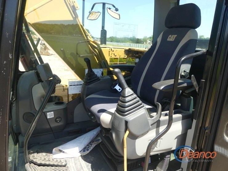 2019-caterpillar-313flgc-image-13