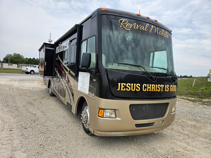 #21543-•-2014-ford-f53-motorhome-image-28