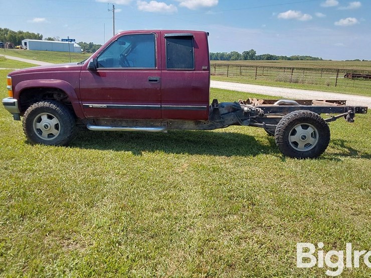 1995-chevrolet-k2500-image-8