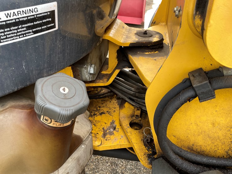 deere-304j-image-15