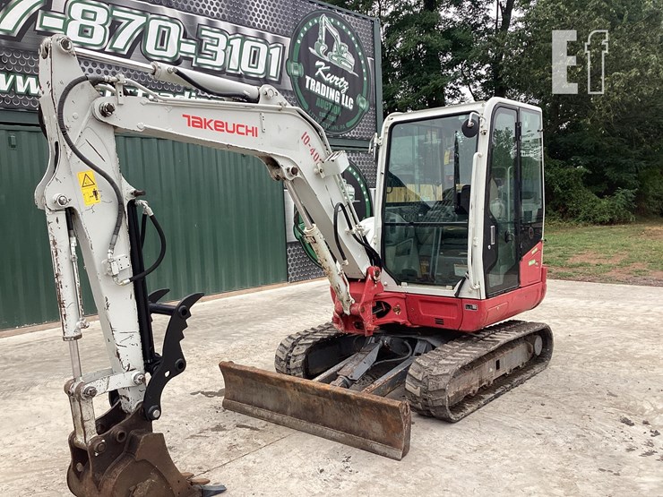 2018-takeuchi-tb240-image-8
