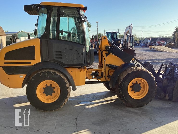 2018-jcb-409-image-5