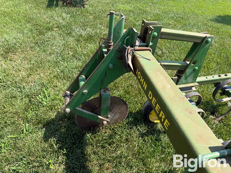 john-deere-825-image-15