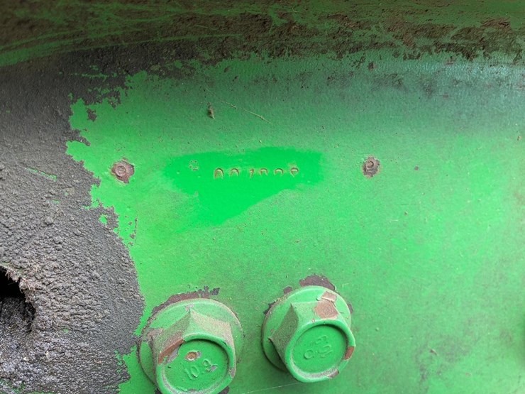 john-deere-7210-image-32