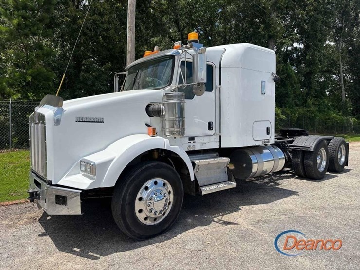 2012-kenworth-t800-image-23