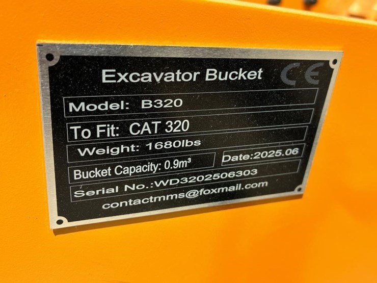 caterpillar-320-image-5