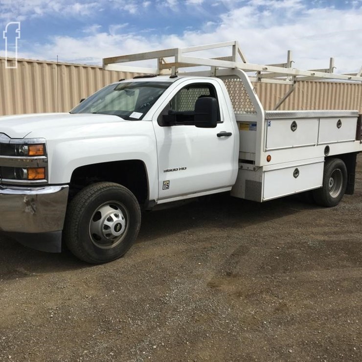2017 CHEVROLET 3500