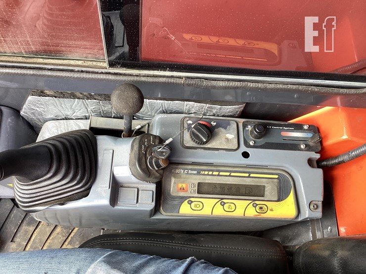 2018-kubota-u50-image-14