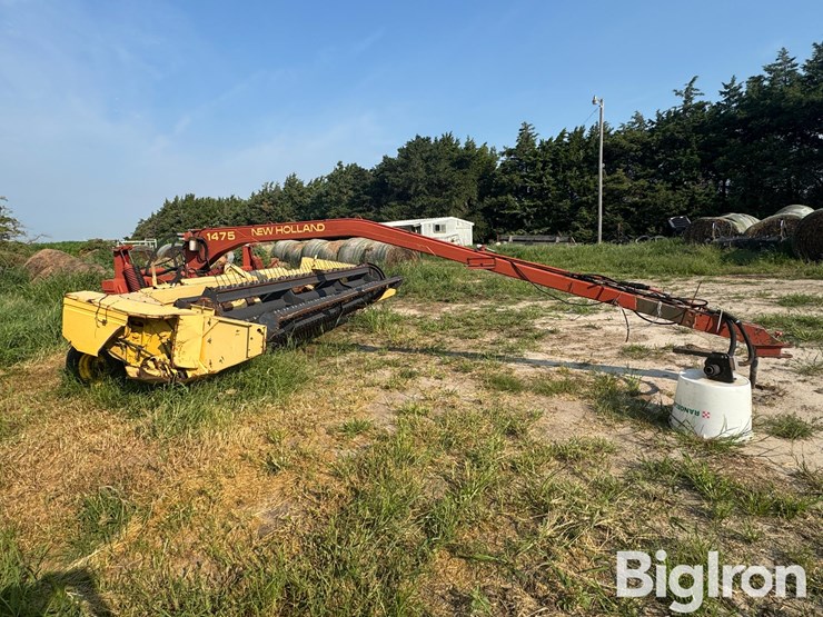new-holland-1475-image-4