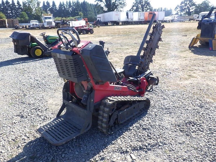 barreto-tracked-trencher-image-4
