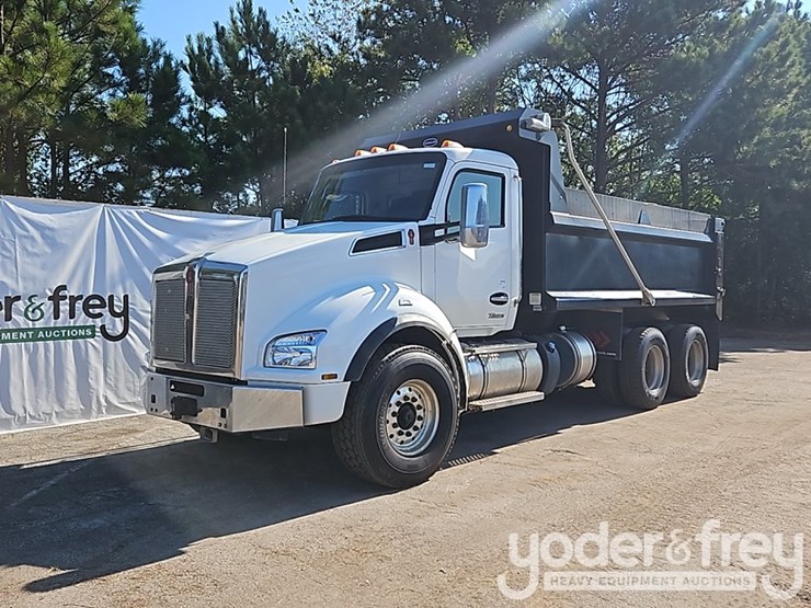 2023-kenworth-t880-image-1