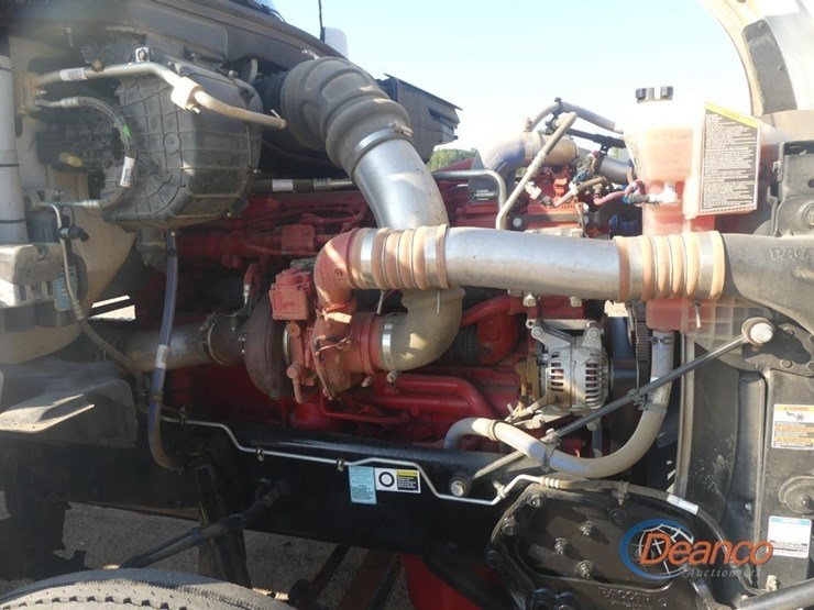 2024-kenworth-t880-image-11
