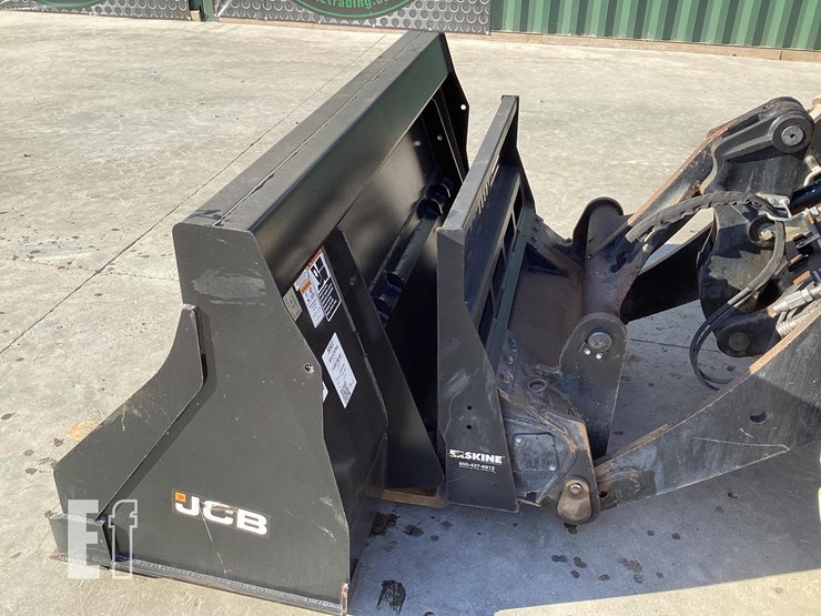 2019-jcb-409-image-10