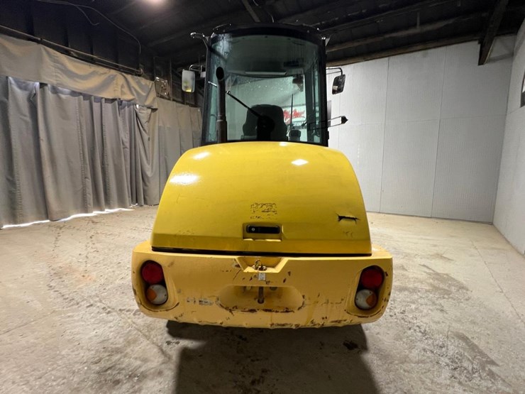 new-holland-w50tc-image-4